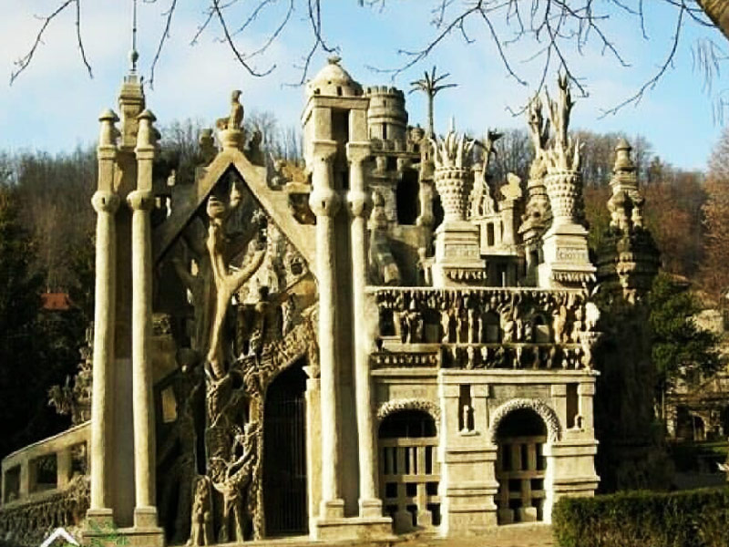 ساختمان های عجیب دنیا