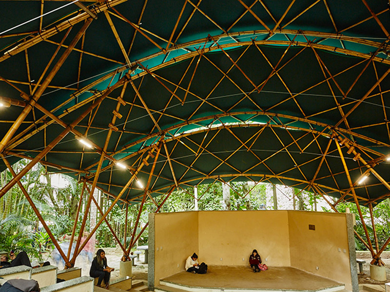 طراحی سازه خرپایی