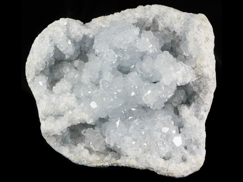 سنگ سلستین سفید رنگ