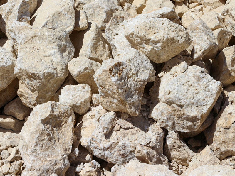 استخراج سنگ در معدن سلستین